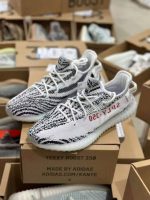Yeezy Boost 350 v2 Pallets - Image 2